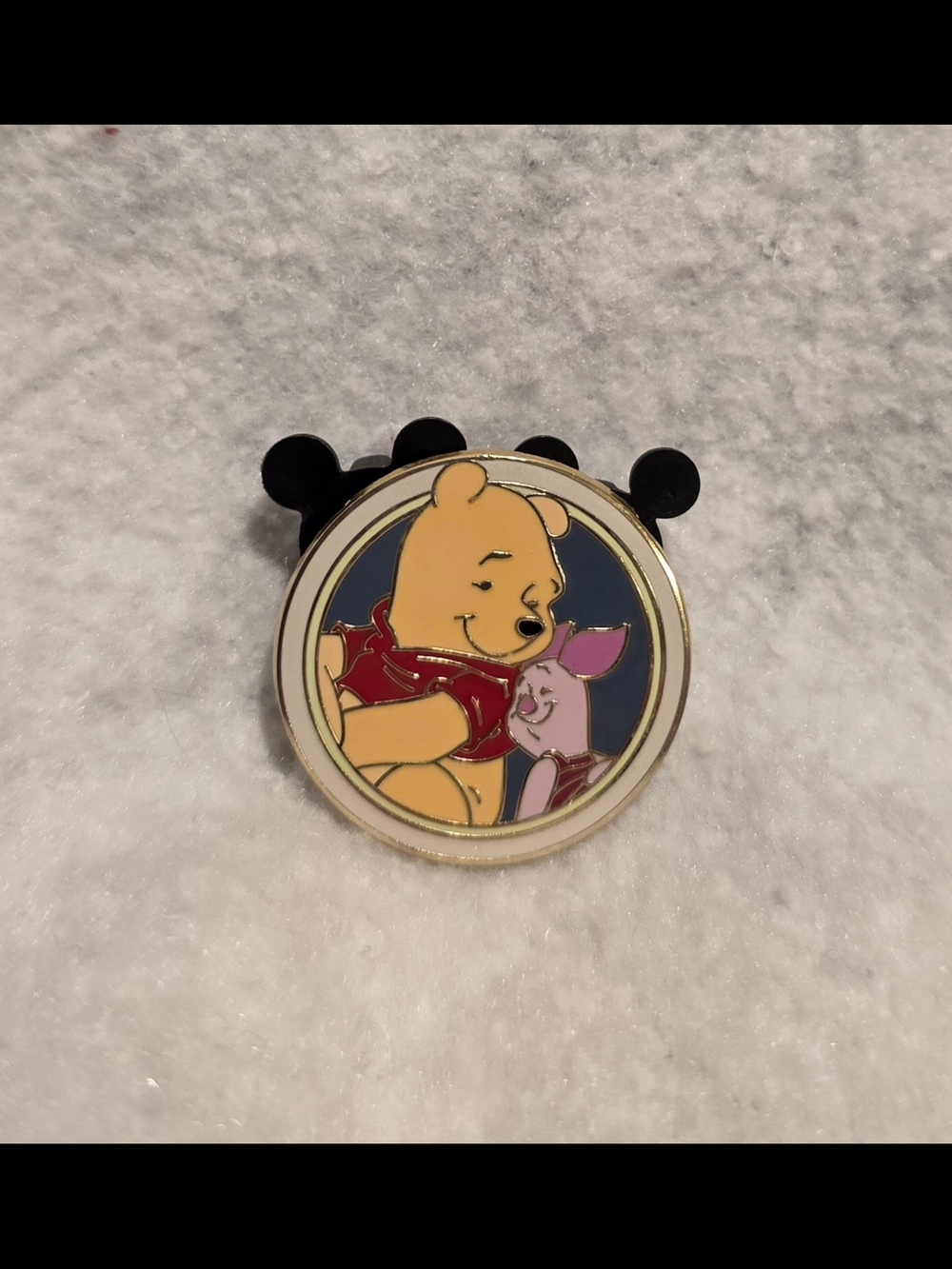 NEW Winnie the Pooh & Piglet Enamel Pin